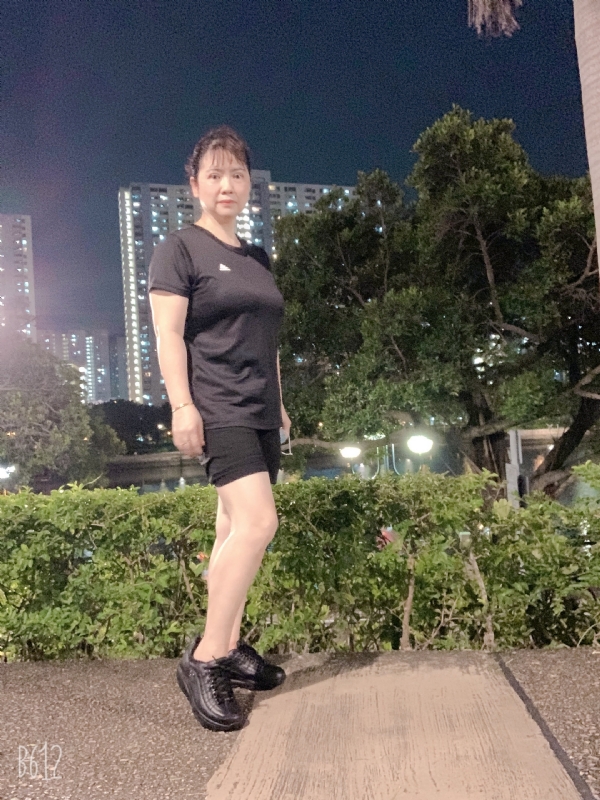 枫叶的第一张照片--信阳相亲服务中心