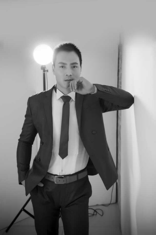 旧时相识的第二张照片--信阳相亲服务中心