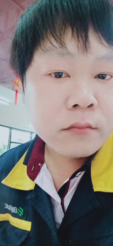 三哥哥的第一张照片--信阳相亲服务中心