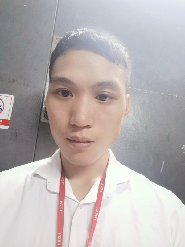 不离不弃的第一张照片--信阳相亲服务中心
