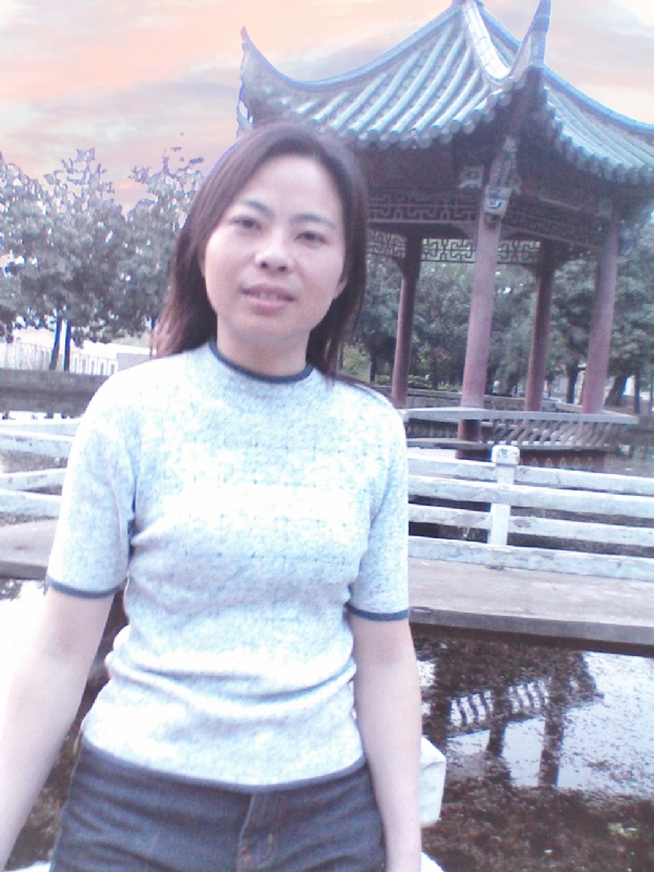 小草的第一张照片--信阳相亲服务中心