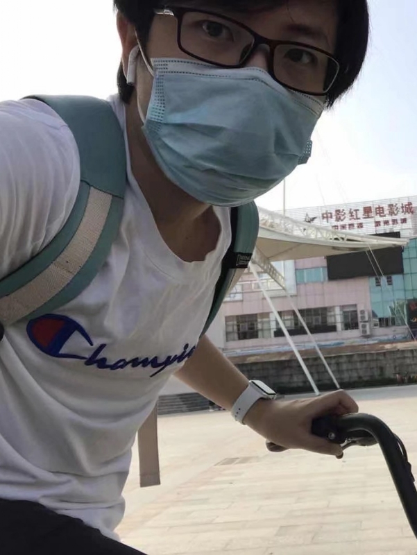 丁先生的第二张照片--信阳相亲服务中心