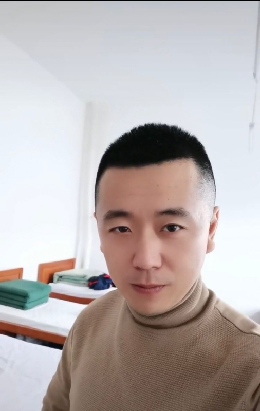 随风的第二张照片--信阳相亲服务中心