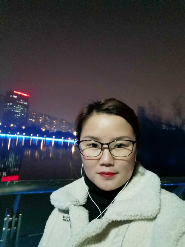 小英的第一张照片--信阳相亲服务中心