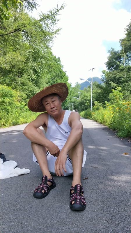 真诚寻伴的第一张照片--信阳相亲服务中心