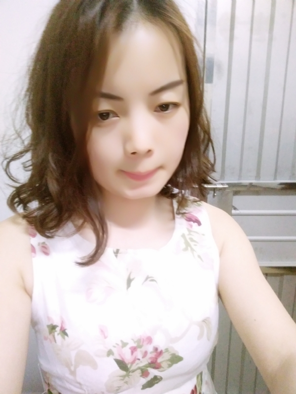 蓝色的鱼的第一张照片--信阳相亲服务中心