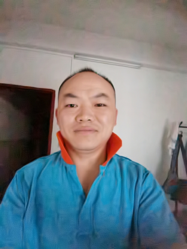 与子携老的第四张照片--信阳相亲服务中心