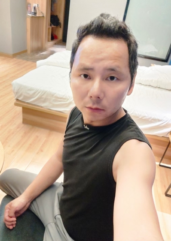 爱远的要命的第一张照片--信阳相亲服务中心