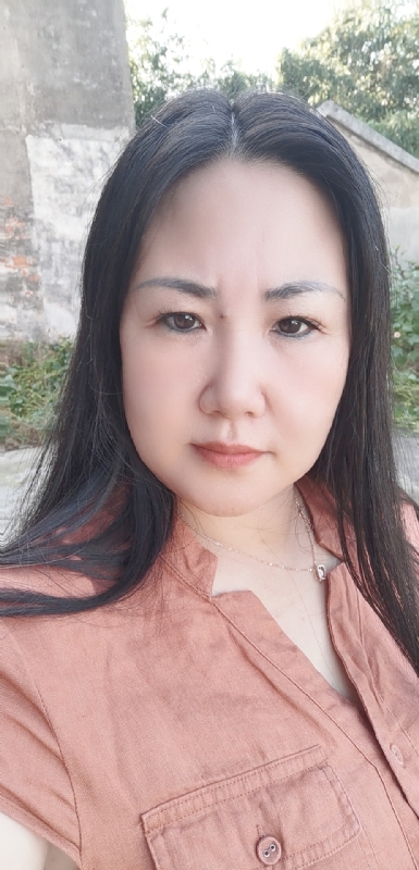 乖乖一女的第一张照片--信阳相亲服务中心