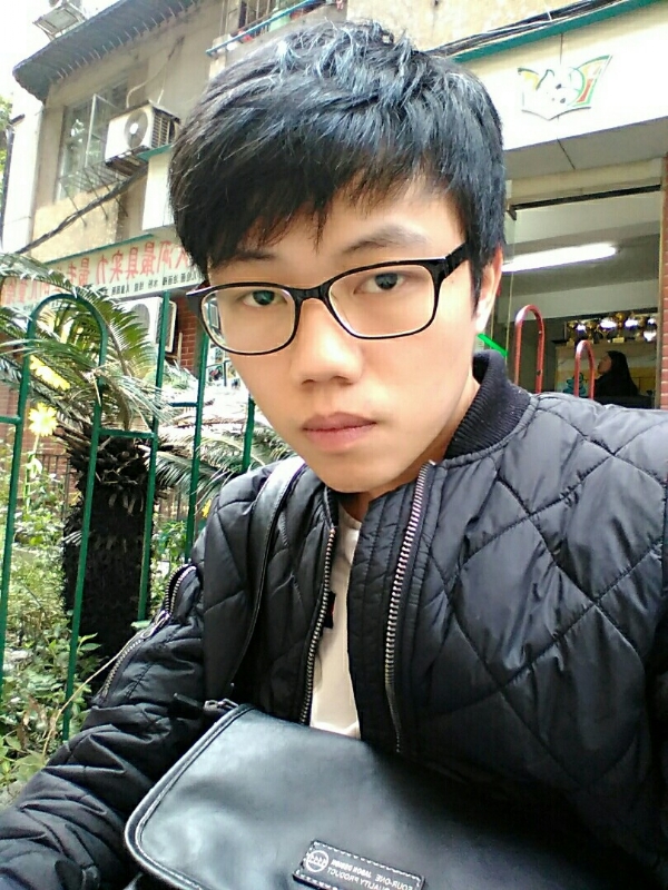 近水楼台的第一张照片--信阳相亲服务中心