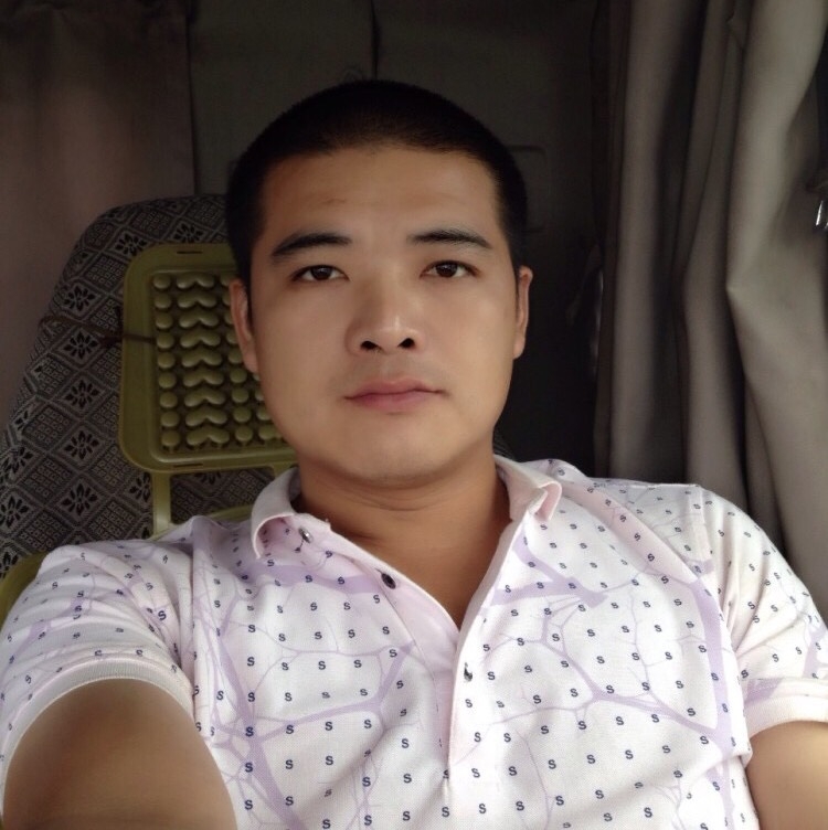 逍遥驾车人的第一张照片--信阳相亲服务中心