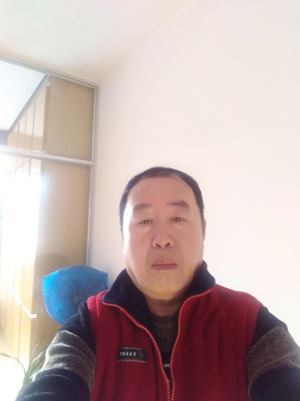 快乐的第一张照片--信阳相亲服务中心