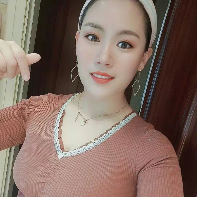 蜜&糖的第一张照片--信阳相亲服务中心