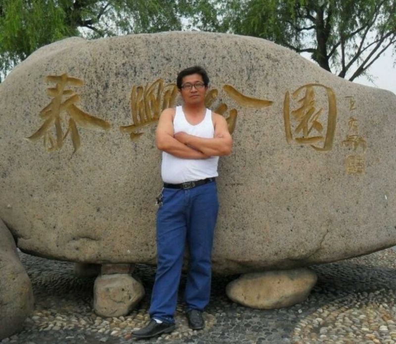黑哥的第一张照片--信阳相亲服务中心