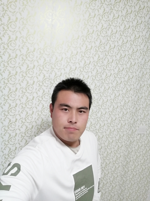 看草莓在跳舞的第一张照片--信阳相亲服务中心