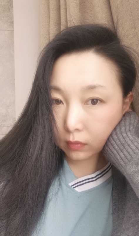 空谷幽兰的第一张照片--信阳相亲服务中心