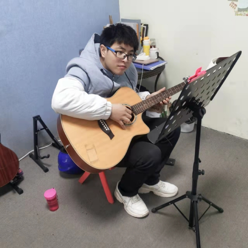 连城诀的第一张照片--信阳相亲服务中心