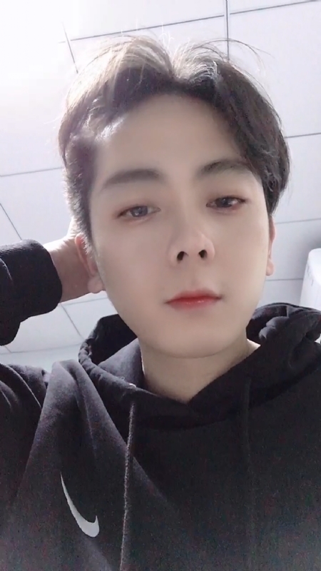 鹤枫的第一张照片--信阳相亲服务中心