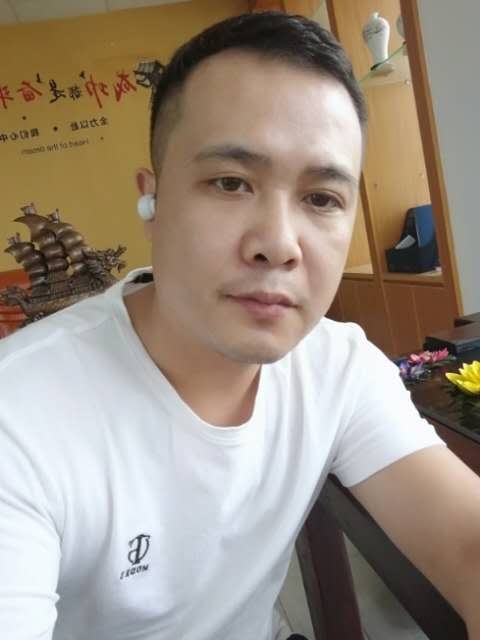 礼哥的第二张照片--信阳相亲服务中心