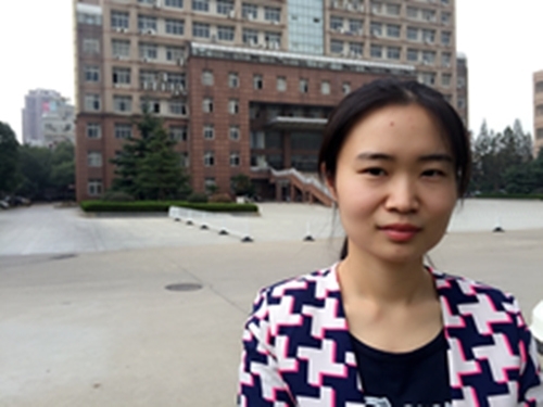 女儿征婚的第一张照片--信阳相亲服务中心