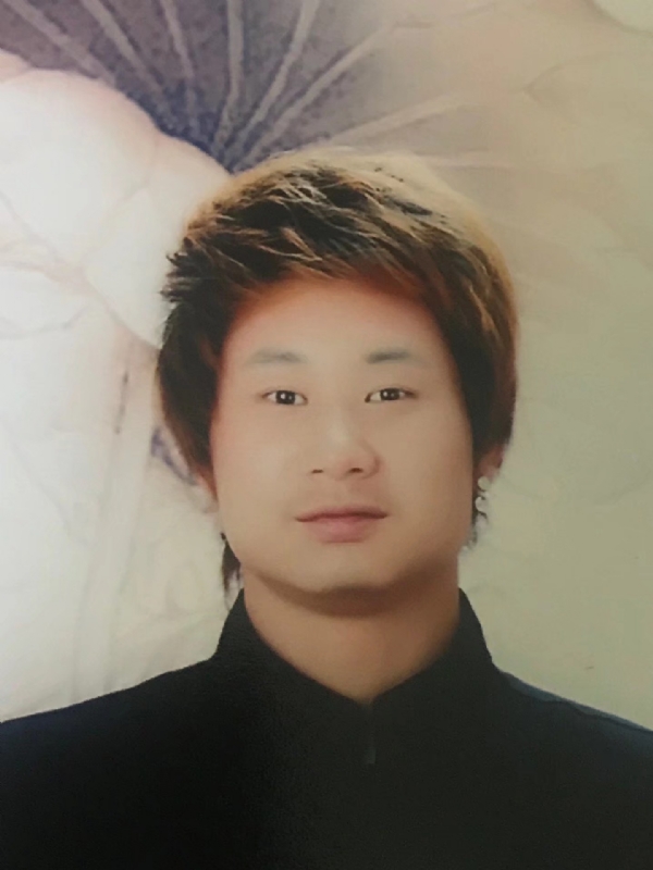 咮辛的第一张照片--信阳相亲服务中心