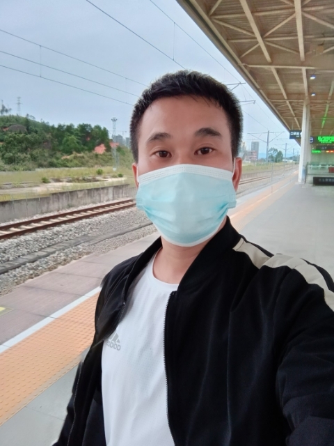 小李的第一张照片--信阳相亲服务中心
