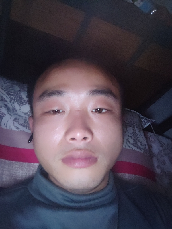 偏爱的第一张照片--信阳相亲服务中心