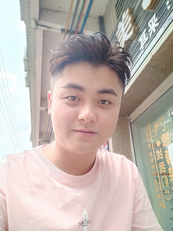 李健诚的第一张照片--信阳相亲服务中心