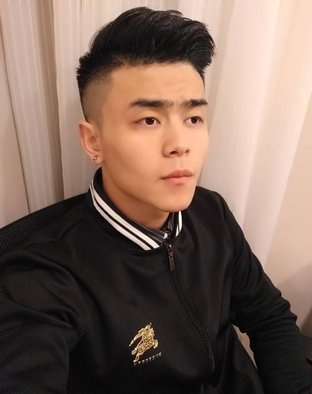 随缘的第一张照片--信阳相亲服务中心
