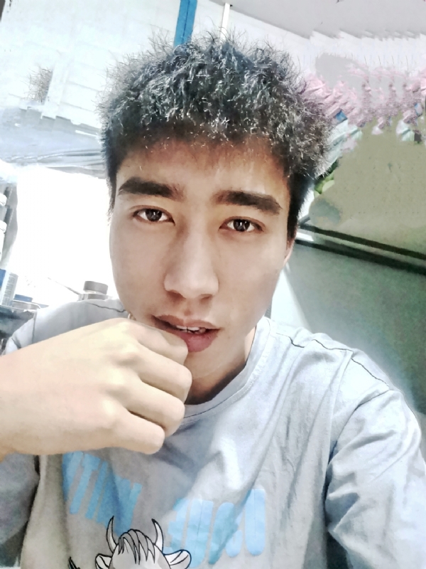 未来可期的第一张照片--信阳相亲服务中心