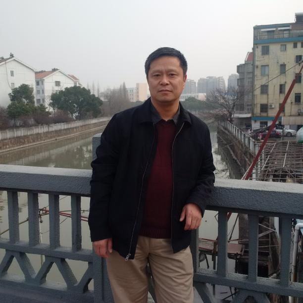 男士的第七张照片--信阳相亲服务中心