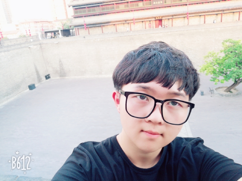 白夜行中人的第三张照片--信阳相亲服务中心