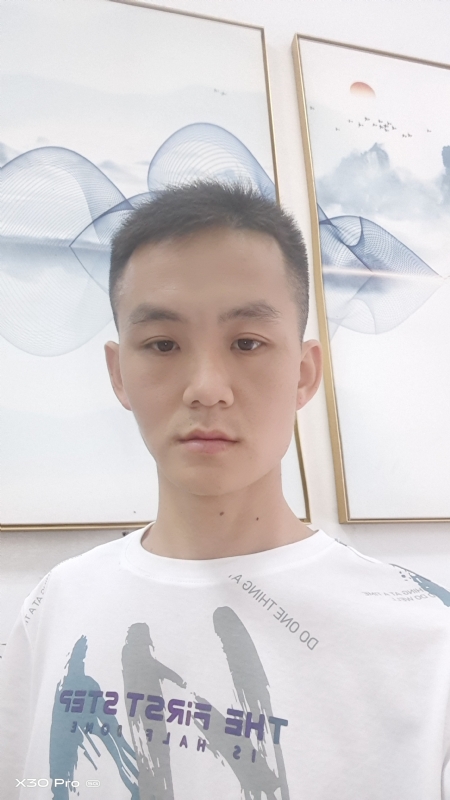 啊鑫的第一张照片--信阳相亲服务中心