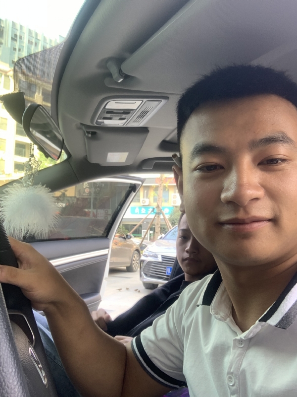 古有风琴的第三张照片--信阳相亲服务中心