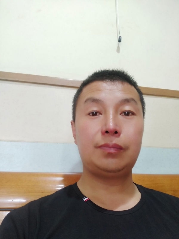 快乐的小鱼儿的第一张照片--信阳相亲服务中心