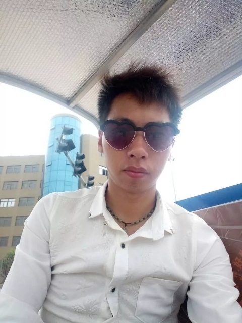 寻缘的第一张照片--信阳相亲服务中心