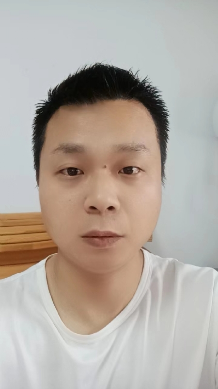 阳光的第一张照片--信阳相亲服务中心