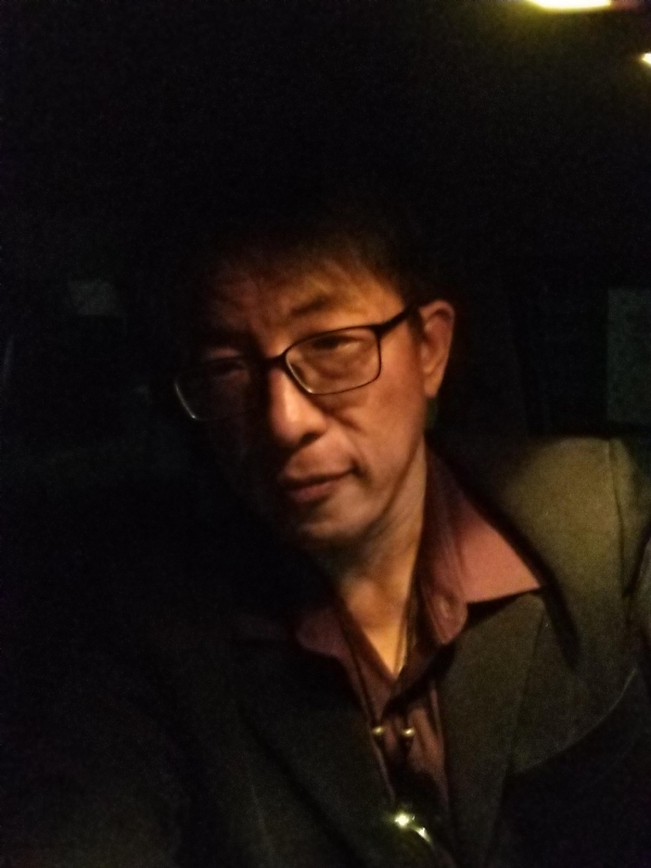 隱姓埋名的第一张照片--信阳相亲服务中心
