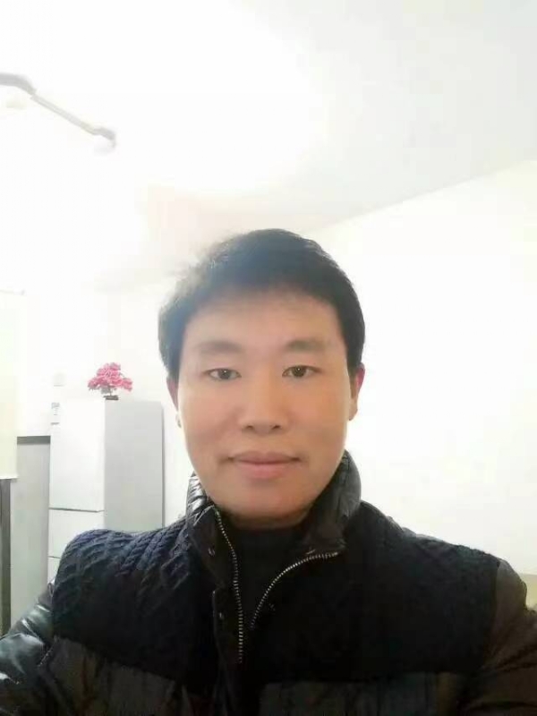 擎天柱的第一张照片--信阳相亲服务中心