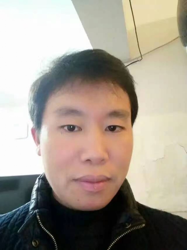 擎天柱的第三张照片--信阳相亲服务中心