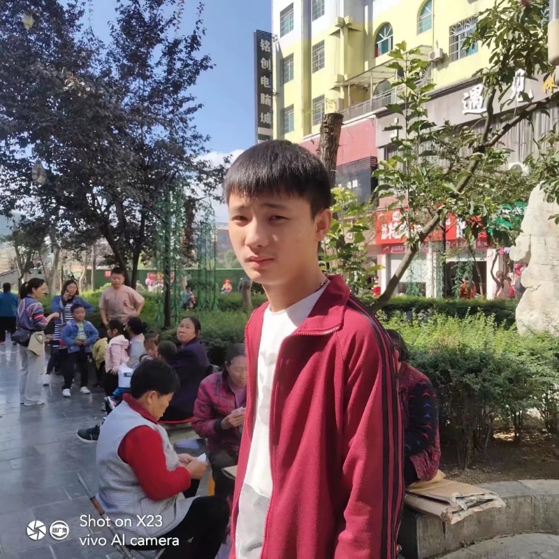 松哥的第一张照片--信阳相亲服务中心