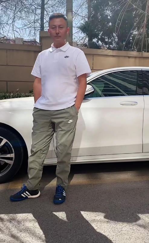 撕心裂肺的第一张照片--信阳相亲服务中心