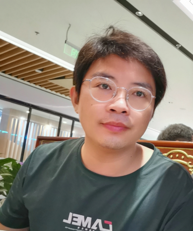 陆迅的第三张照片--信阳相亲服务中心