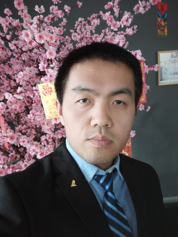 我就是个翻译的第一张照片--信阳相亲服务中心