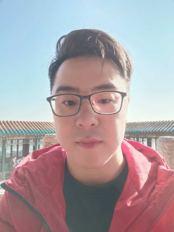 不爱吃竹子的小熊的第一张照片--信阳相亲服务中心