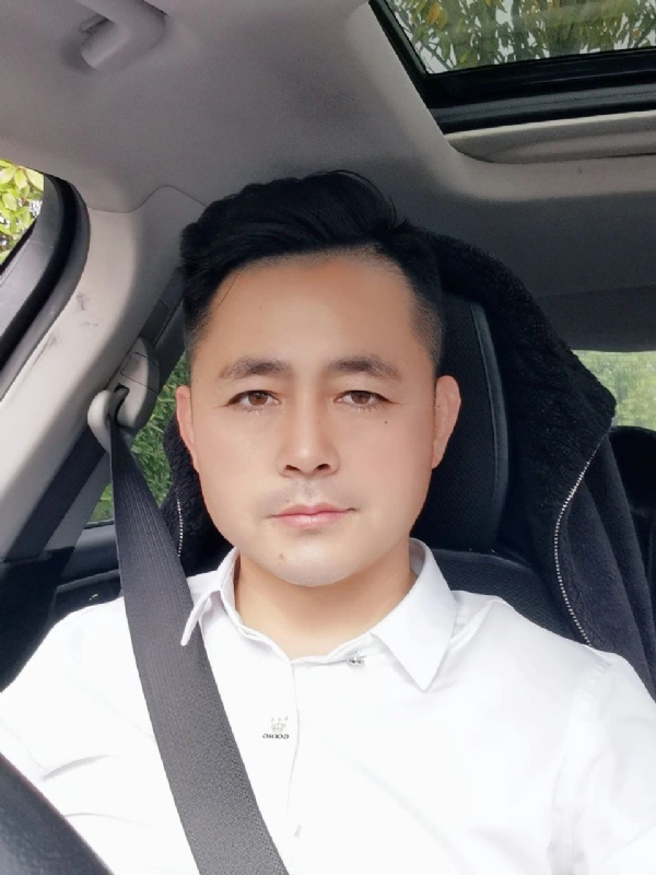 阿华大人的第一张照片--信阳相亲服务中心