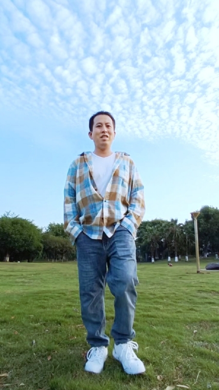 曹先生的第一张照片--信阳相亲服务中心