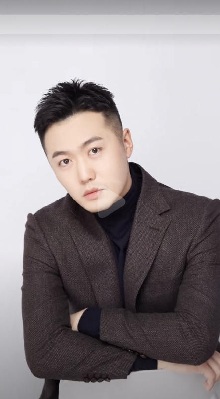 杨天枭的第一张照片--信阳相亲服务中心