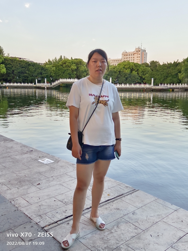 幸福触手可及的第一张照片--信阳相亲服务中心