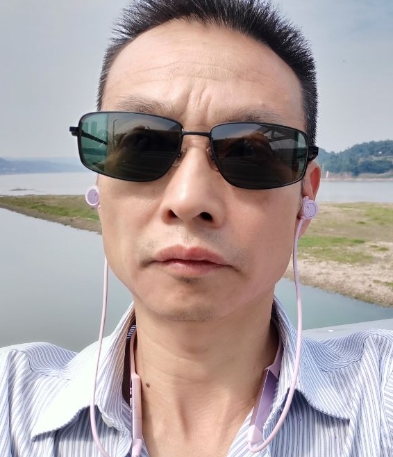 猪哥哥的第二张照片--信阳相亲服务中心